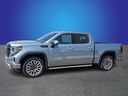 Used 2025 GMC Sierra 1500 Denali Ultimate AWD/4WD image 7