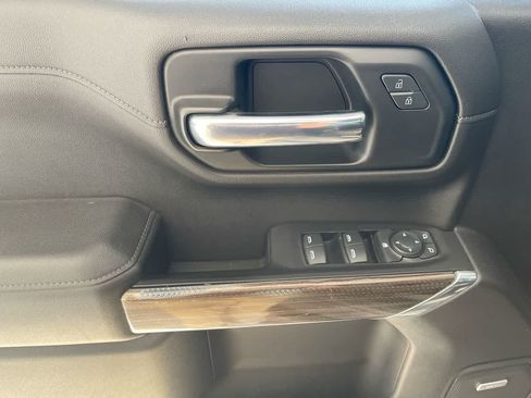 Used 2021 Chevrolet Silverado 1500 LT Trail Boss w/ Convenience Package II AWD/4WD image 13