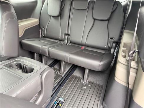 New 2026 Kia Carnival image 14