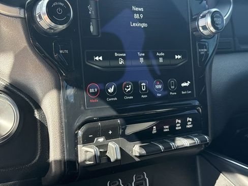 Used 2021 RAM 1500 Laramie w/ Sport Appearance Package image 18