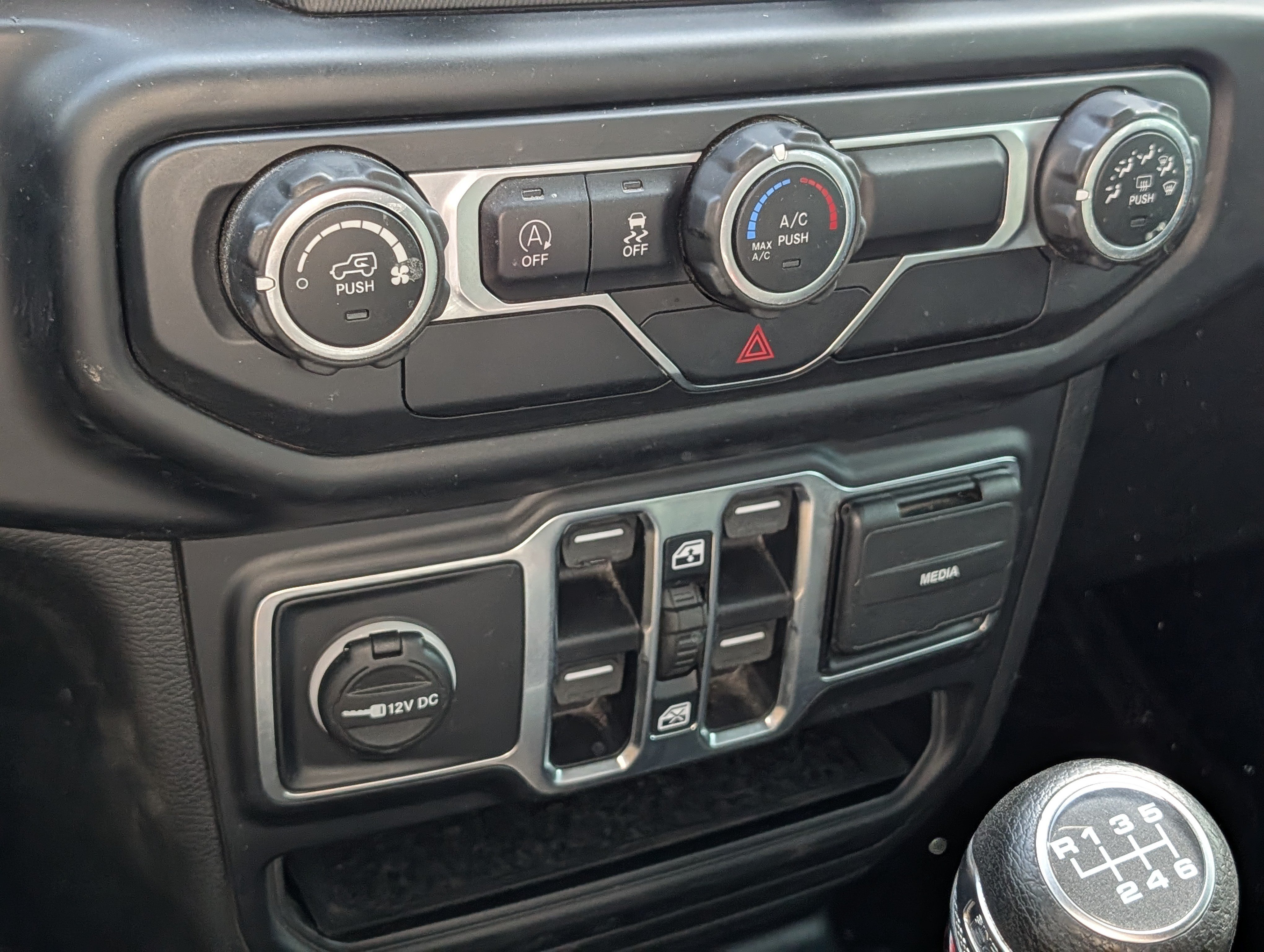 Used 2020 Jeep Gladiator Sport w/ Quick Order Package 23S AWD/4WD image 30