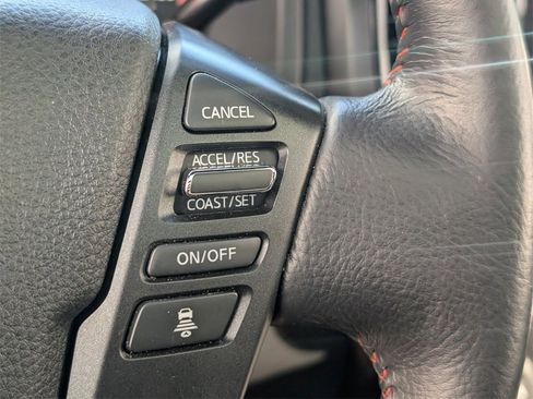 Used 2024 Nissan Titan PRO-4X w/ Pro-4x Convenience Package image 26