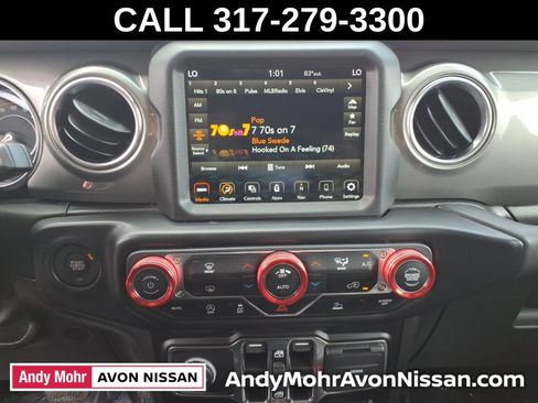 Used 2021 Jeep Wrangler Unlimited Sahara w/ Uconnect 4C Nav & Sound Group AWD/4WD image 24