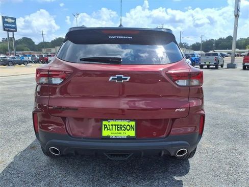 Used 2023 Chevrolet TrailBlazer RS w/ Convenience Package image 3