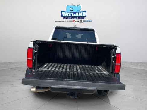 Used 2024 Toyota Tacoma SR image 35