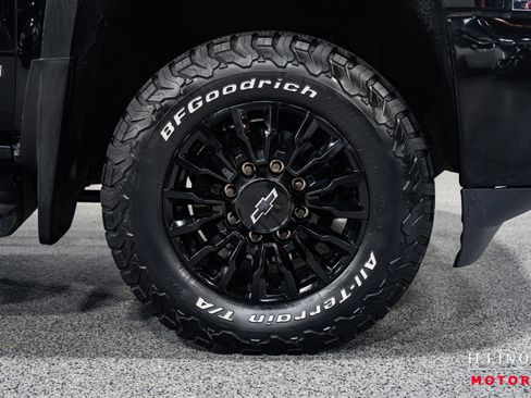 Used 2019 Chevrolet Silverado 3500 High Country w/ Duramax Plus Package image 12