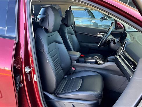 Used 2025 Kia Sportage SX Prestige image 8