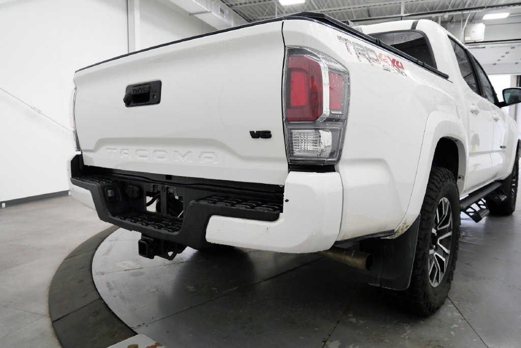 Used 2023 Toyota Tacoma TRD Sport AWD/4WD image 31
