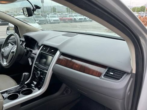 Used 2014 Ford Edge Limited AWD/4WD image 17