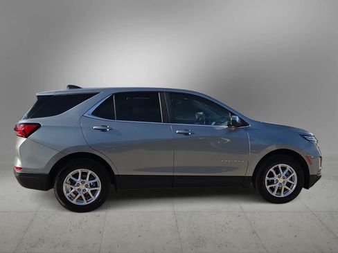 Used 2024 Chevrolet Equinox LT FWD image 9