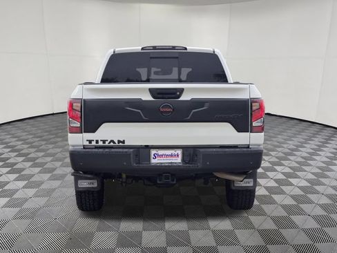 Used 2021 Nissan Titan PRO-4X w/ Pro-4x Convenience Package AWD/4WD image 6