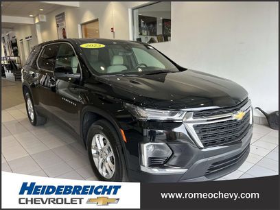 Used 2023 Chevrolet Traverse LS