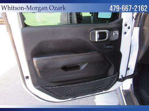 Used 2023 Jeep Wrangler Unlimited Sahara AWD/4WD image 36