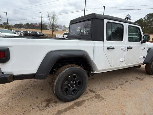 New 2026 Jeep Gladiator Sport image 8