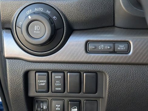 Used 2024 Nissan Titan PRO-4X w/ Pro-4x Convenience Package image 28