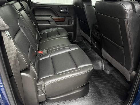 Used 2019 GMC Sierra 2500 SLT w/ Duramax Plus Package image 17