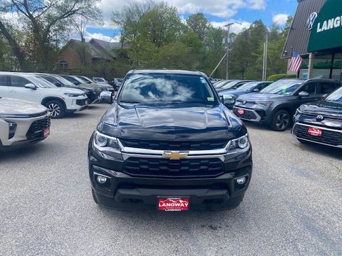 Used 2022 Chevrolet Colorado LT w/ Luxury Package AWD/4WD image 2