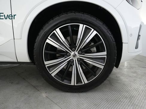 Used 2023 Volvo C40 P8 Recharge Plus AWD/4WD image 19
