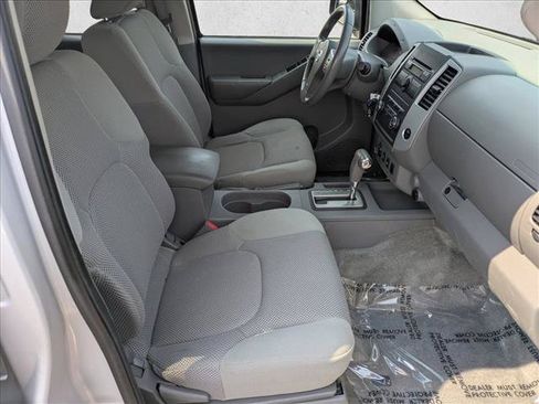 Used 2012 Nissan Frontier SV AWD/4WD image 20