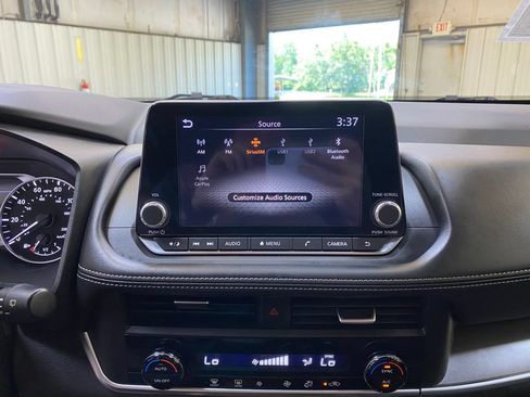 Used 2026 Nissan Rogue SV FWD image 38