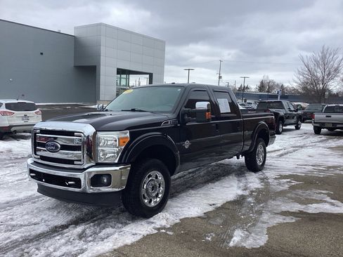 Used 2015 Ford F250 Lariat w/ Lariat Ultimate Package image 5