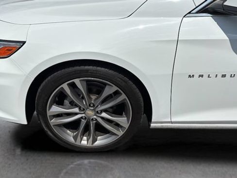 Used 2023 Chevrolet Malibu LT FWD image 32