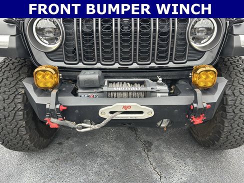 Used 2024 Jeep Wrangler Unlimited Rubicon w/ XTREMEE 35" Tire Package image 11