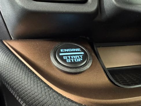 Used 2022 Ford Bronco Sport Outer Banks w/ Tech Package AWD/4WD image 17
