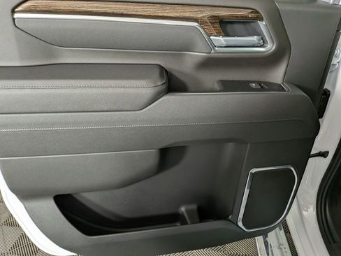 New 2026 GMC Sierra 2500 SLE w/ SLE Value Package; image 25