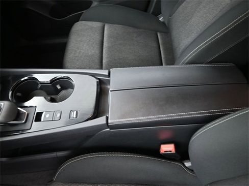 Certified 2024 Nissan Rogue SV image 31