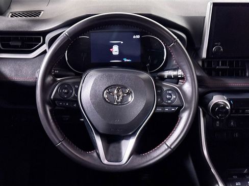 Used 2023 Toyota RAV4 SE image 13