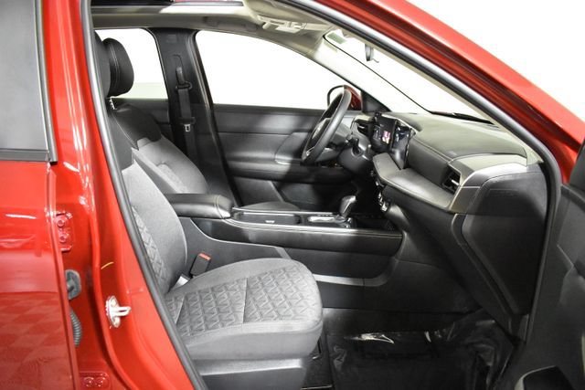 Certified 2025 Nissan Kicks SV w/ SV Premium Package AWD/4WD image 31