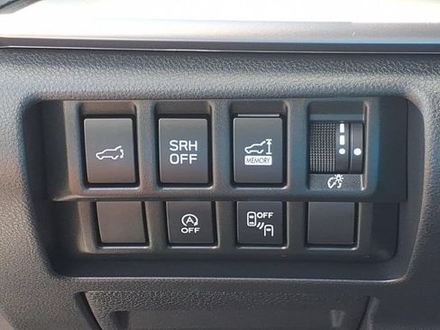 Certified 2023 Subaru Forester Premium AWD/4WD image 5