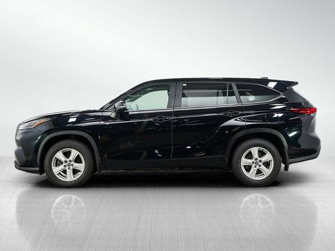 Used 2023 Toyota Highlander L AWD/4WD image 2