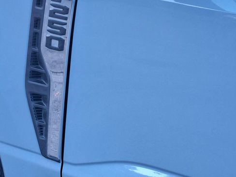 Used 2024 Ford F250 Platinum AWD/4WD image 8