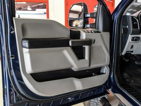 Used 2017 Ford F250 XLT w/ XLT Value Package image 37