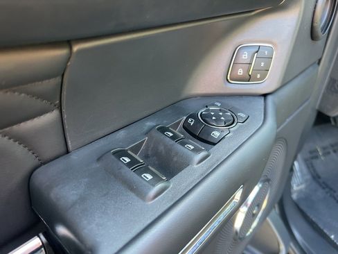 Used 2024 Ford Expedition Max Platinum image 11