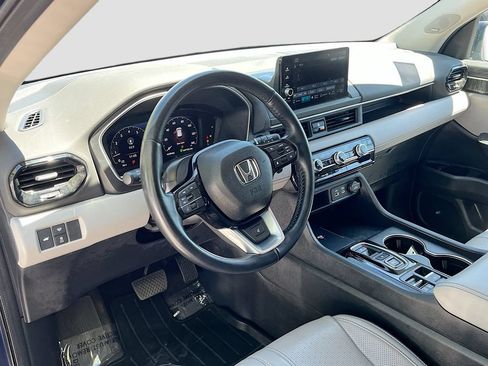 Used 2024 Honda Pilot Elite image 9