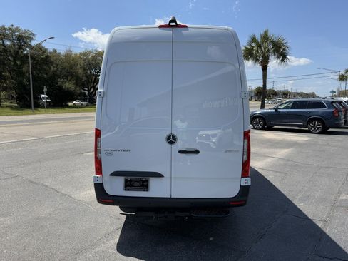 New 2025 Mercedes-Benz Sprinter 2500 image 4