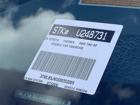 Used 2025 Toyota Tacoma TRD Sport image 37