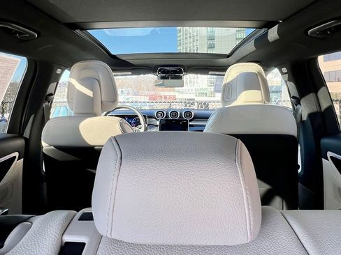 Certified 2026 Mercedes-Benz GLC 300 4MATIC image 15