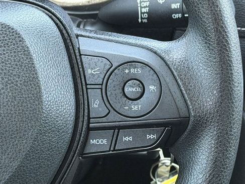 Used 2023 Toyota RAV4 LE FWD image 15