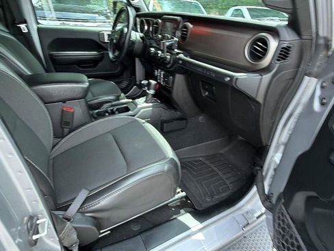 Used 2020 Jeep Wrangler Unlimited Sport AWD/4WD image 15