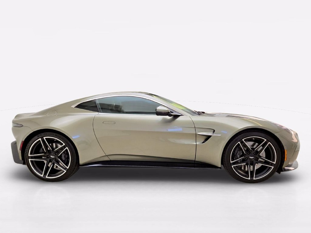 Used 2025 Aston Martin V8 Vantage Coupe RWD image 6