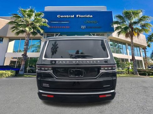 Certified 2023 Jeep Grand Wagoneer Series II AWD/4WD image 6