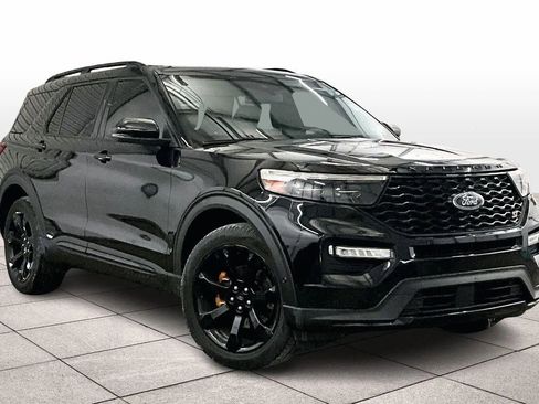 Used 2020 Ford Explorer ST w/ Premium Technology Package image 3