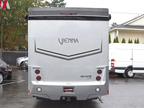 Used 2019 Mercedes-Benz Sprinter 170 image 5