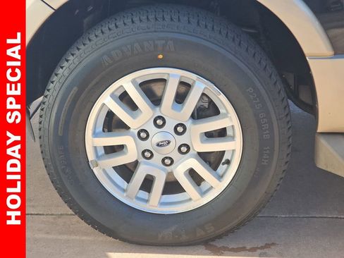 Used 2014 Ford Expedition EL XLT w/ Equipment Group 202A image 36