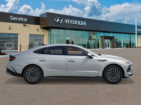 New 2026 Hyundai Sonata SEL FWD image 7