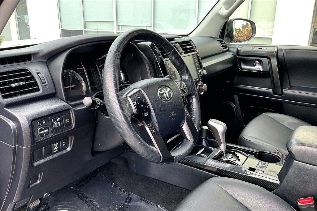 Used 2024 Toyota 4Runner TRD Off-Road Premium w/ Moonroof Package AWD/4WD image 17